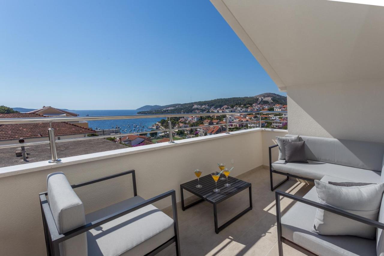 Апартаменты Golden View Penthouse Хвар Экстерьер фото